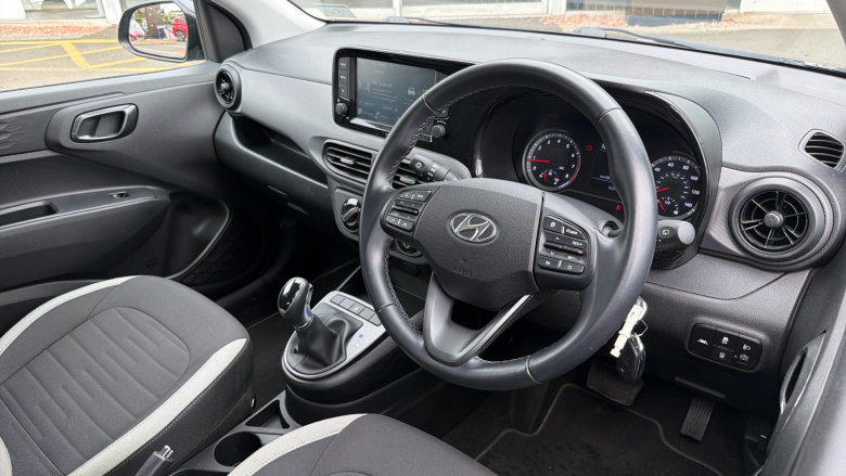 Hyundai i10 1.0 MPi SE Connect 5dr Auto Petrol Hatchback